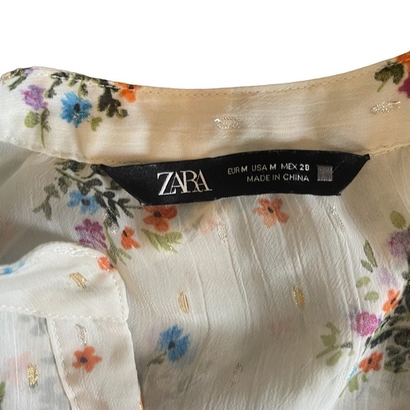 Euc Zara blouse, sheer, floral, metallic details, size Medium - Picture 12 of 13
